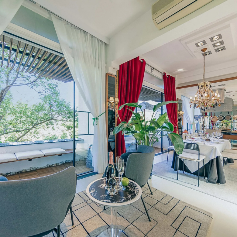 Maison, Miami Crescent, Fanling, Hong Kong