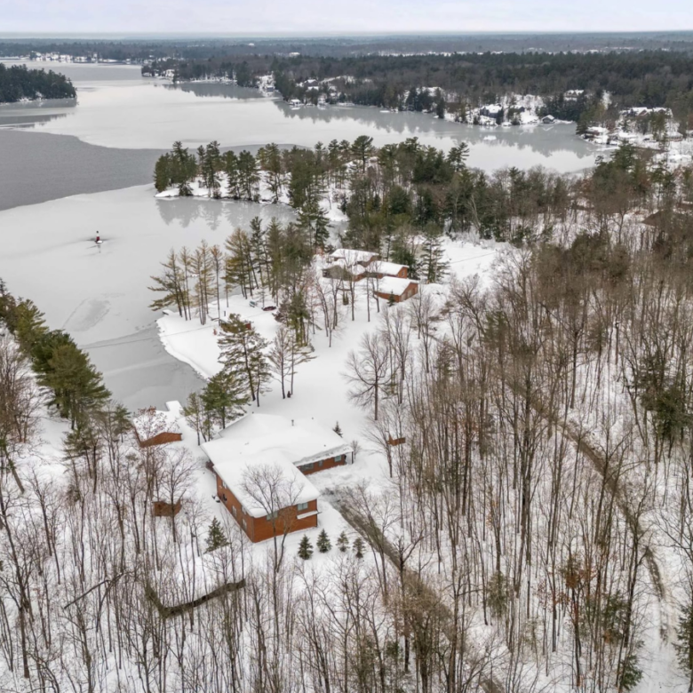 Maison de plain-pied à Muskoka, Georgian Bay, Canada