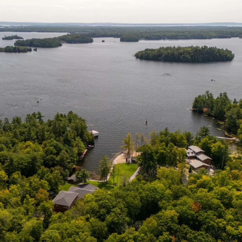 Maison de plain-pied à Muskoka, Georgian Bay, Canada