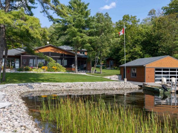 Maison de plain-pied à Muskoka, Georgian Bay, Canada