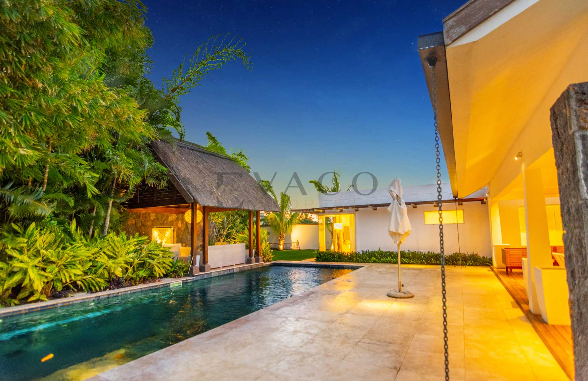 CDL II J22 pool kiosk wide