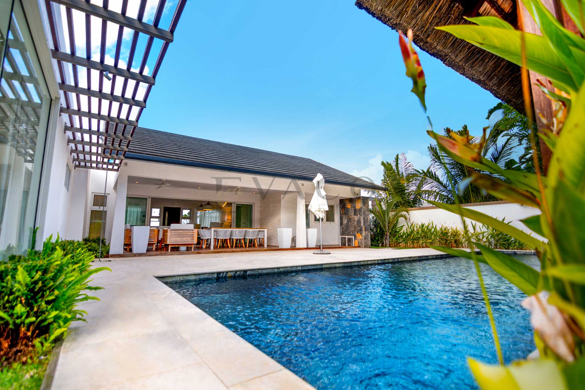 CDL II J22 pool wide medium