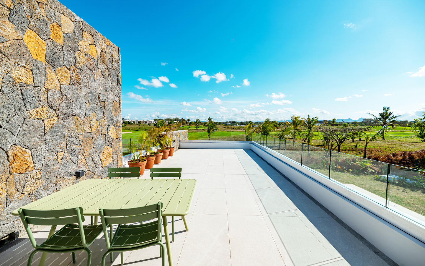 Roches Noires Île Maurice villa (11) Villa 4 chambres avec piscine privée et vue golf à Roches Noires