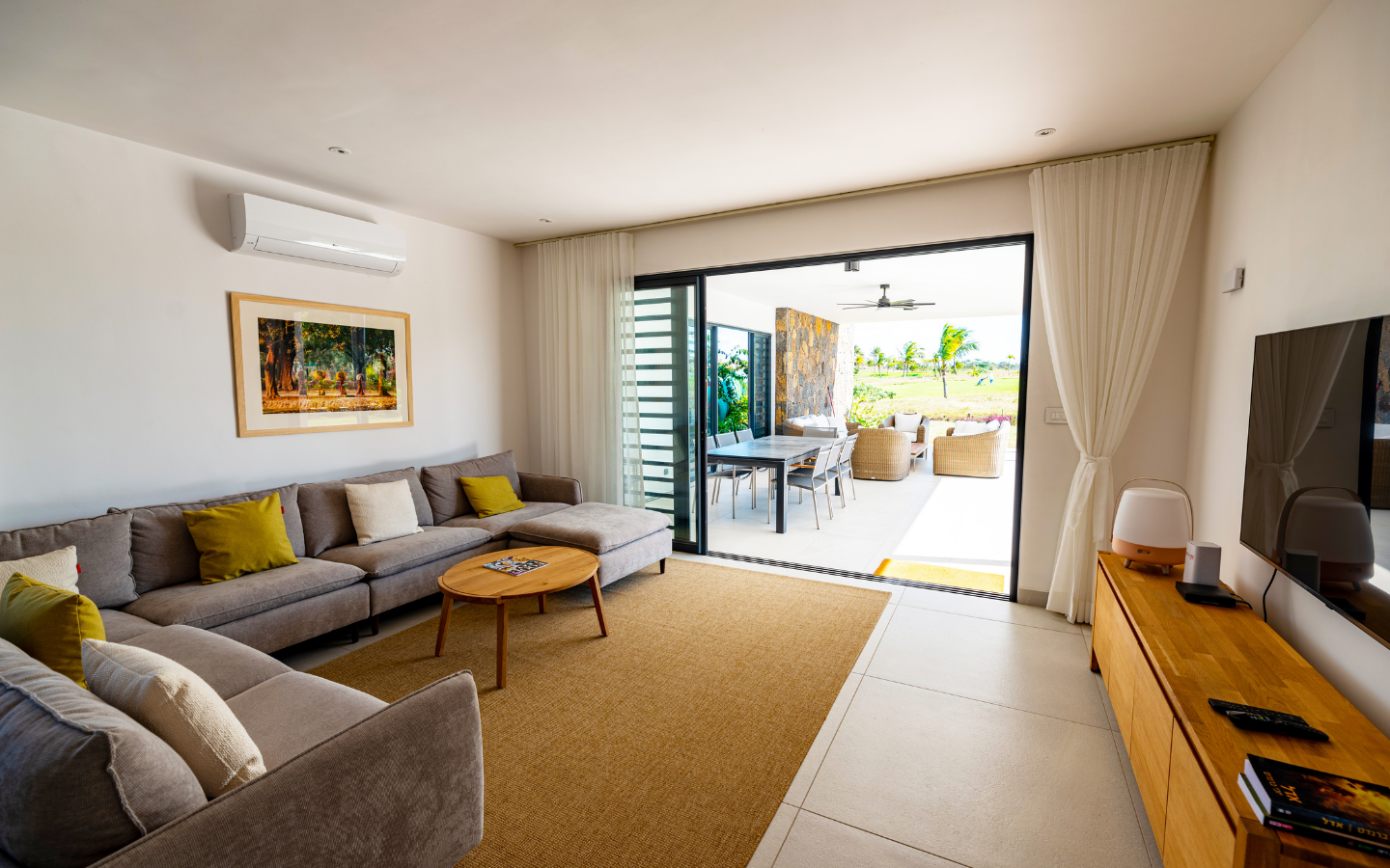Roches Noires Île Maurice villa (4) Villa 4 chambres avec piscine privée et vue golf à Roches Noires