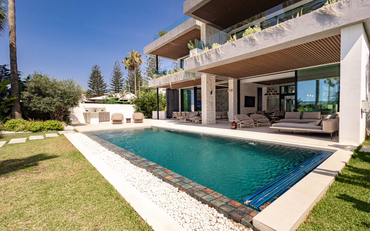 Villa Front de Mer Marbella Costa del Sol (15) Villa Front de Mer Marbella Costa del Sol