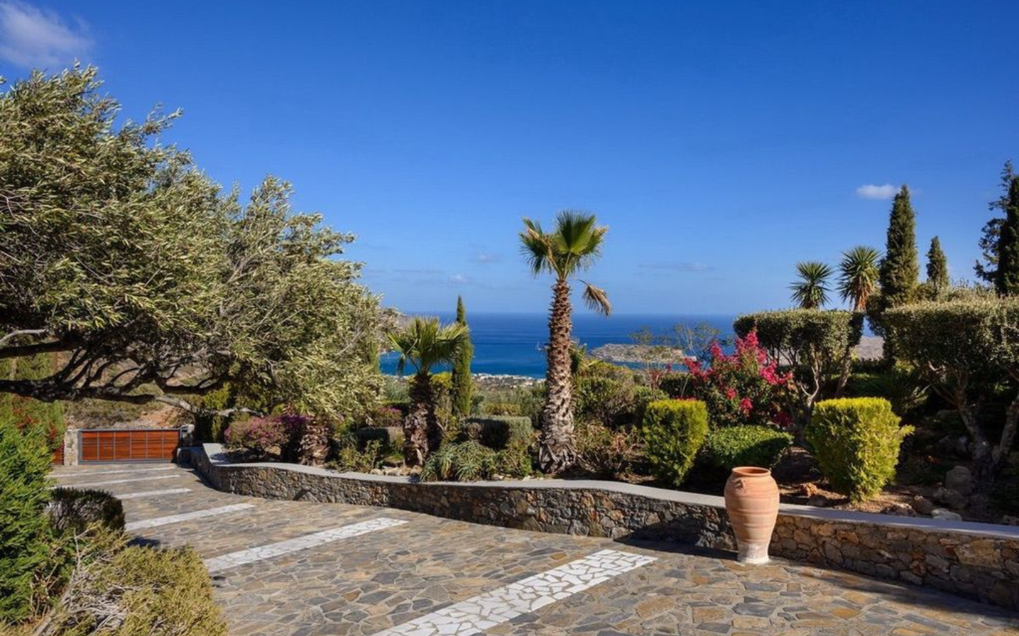 2 villas à vendre Chavgas Plaka Crète Grèce (10) Propriété à vendre à Chavgas, Plaka, en Crète : 2 villas piscine à débordement