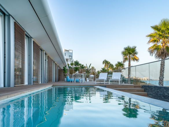 Développement exclusif en bord de mer sur la Costa del Sol (Estepona, Malaga - Espagne)