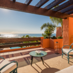 UN SPECTACULAIRE PENTHOUSE EN BORD DE MER - MARBELLA