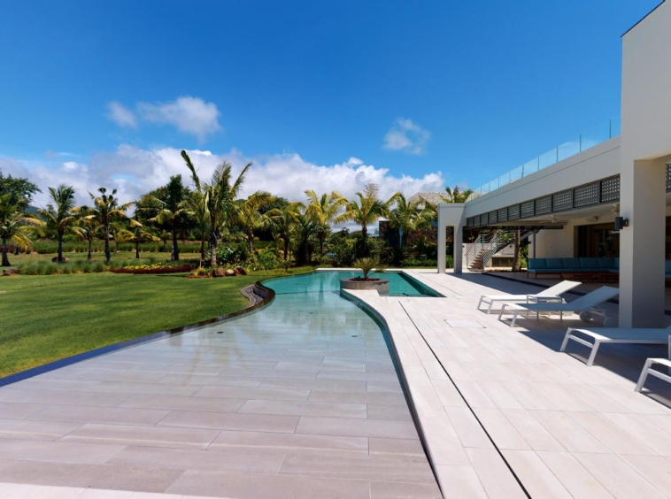 Villa moderne 5 chambres, piscine toit-terrasse, jardin tropical, Golf île Maurice