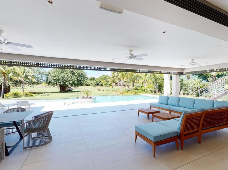 Villa moderne 5 chambres, piscine toit-terrasse, jardin tropical, Golf île Maurice