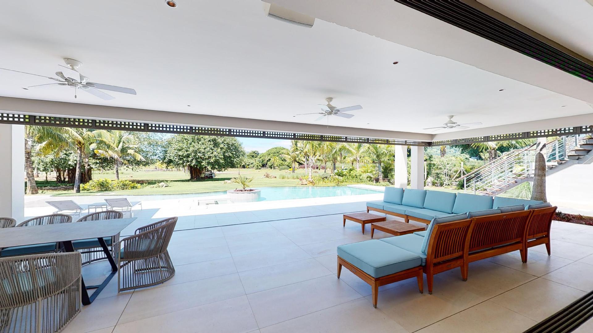 Villa moderne 5 chambres, piscine toit-terrasse, jardin tropical, Golf île Maurice