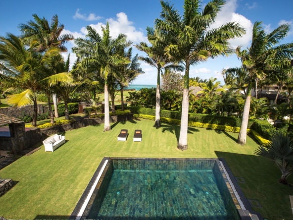 Superbe villa de 460 m2 Magnifique jardin paysager Vue sur la mer- île Maurice