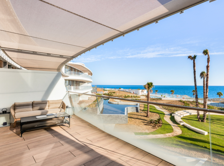 Appartements Penthouses Villas à vendre en bord de mer - Estepona Málaga