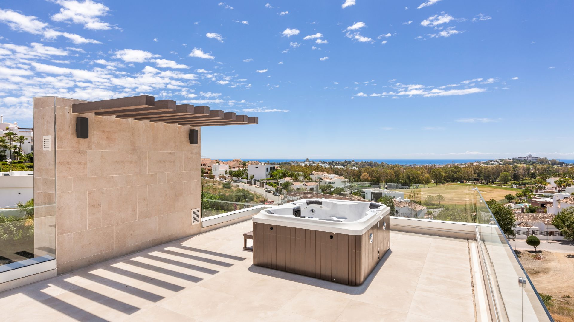 Une villa contemporaine ultra moderne récemment achevée - Benahavis - Malaga - Espagne
