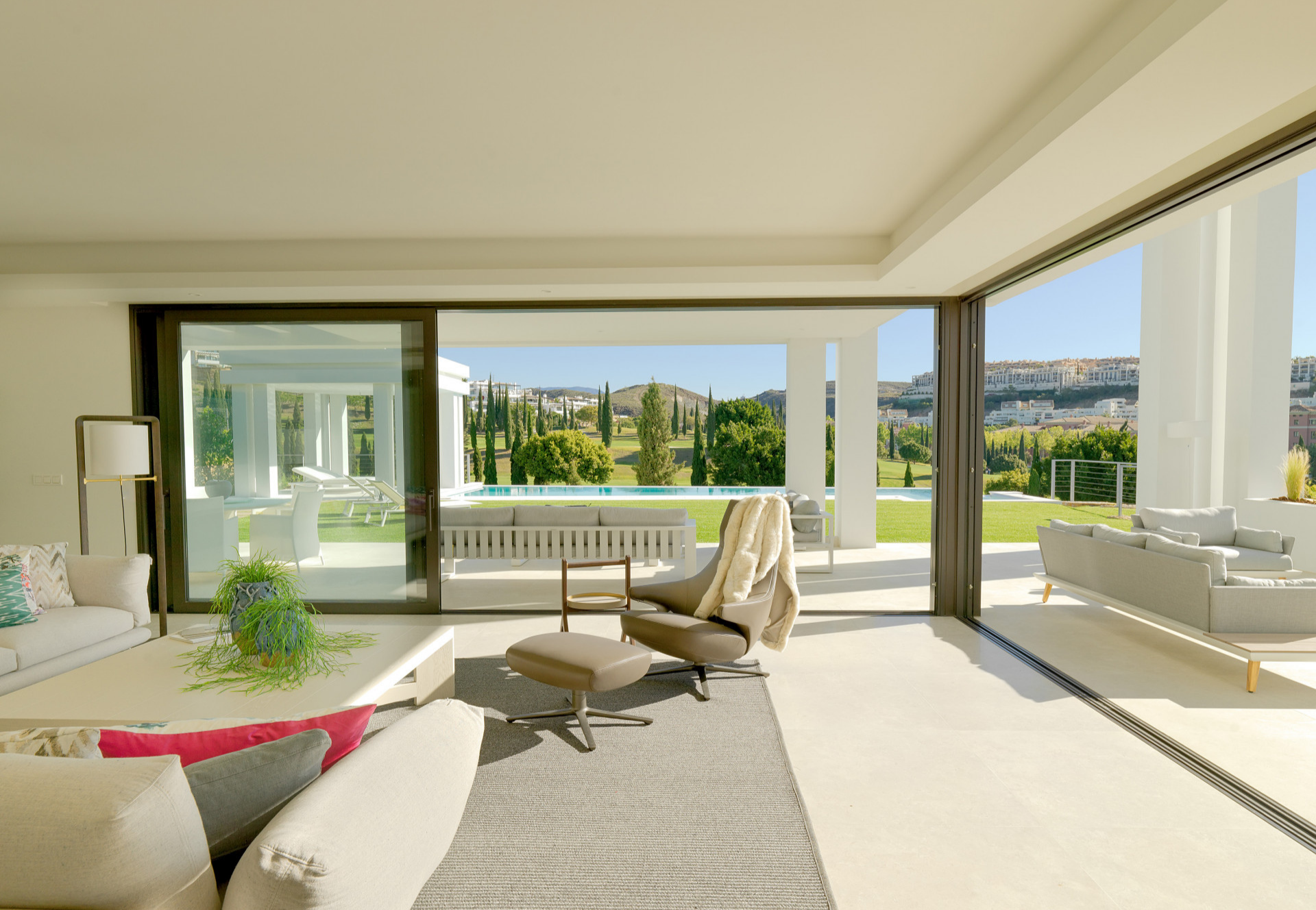 Villa de luxe en première ligne de golf à vendre à Los Flamingos