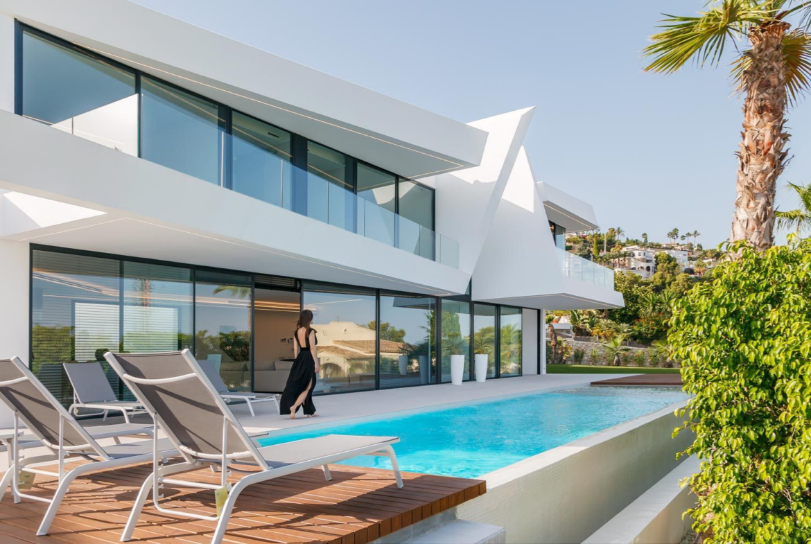 Villa moderne de 4 chambres une vue magnifique sur la mer